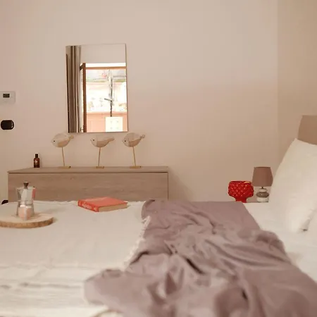 Spacious, Family In Gioiosa Marea, Gioiosa شقة